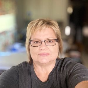 Meet your Posher, Kay